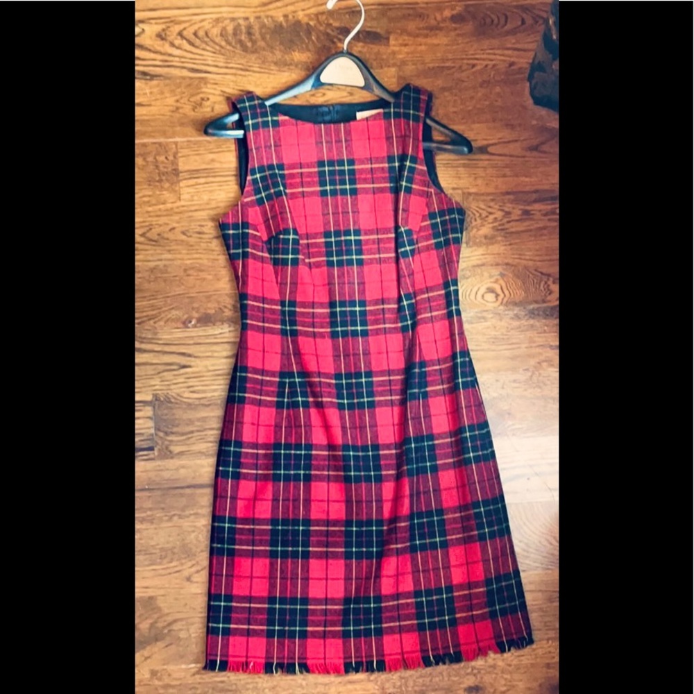 Sleeveless tartan shift with fringe hem